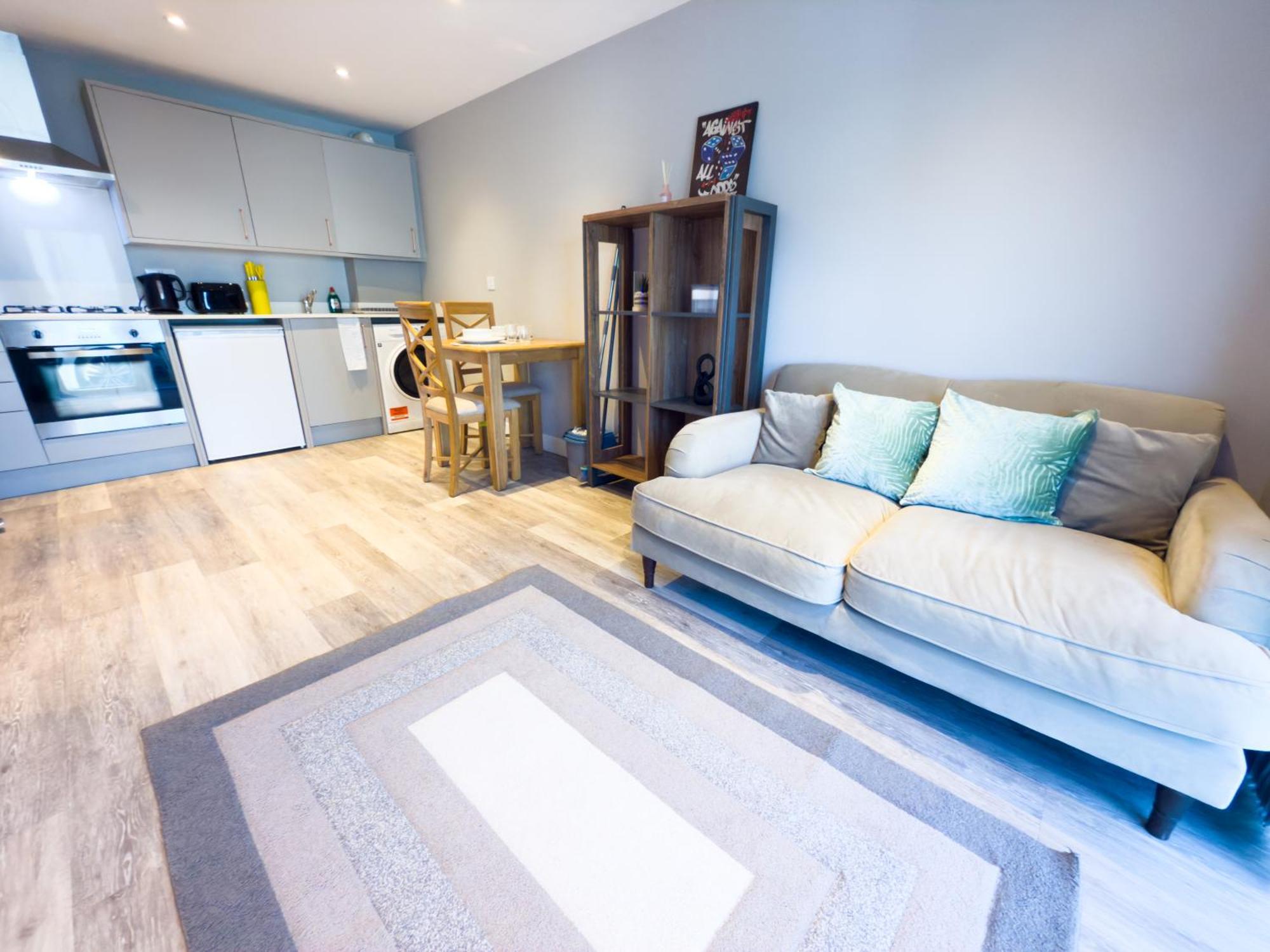 The A 1 Bedroom By Altoluxoexperience Short Lets & Serviced With Parking & Wifi Bristol