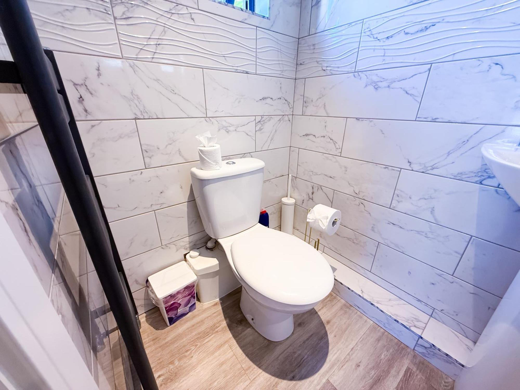 The A 1 Bedroom By Altoluxoexperience Short Lets & Serviced With Parking & Wifi Bristol